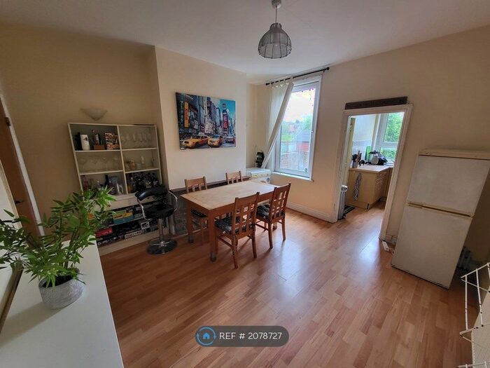 3 Bedroom Terraced House To Rent In City Road, South Yorkshire, S2
