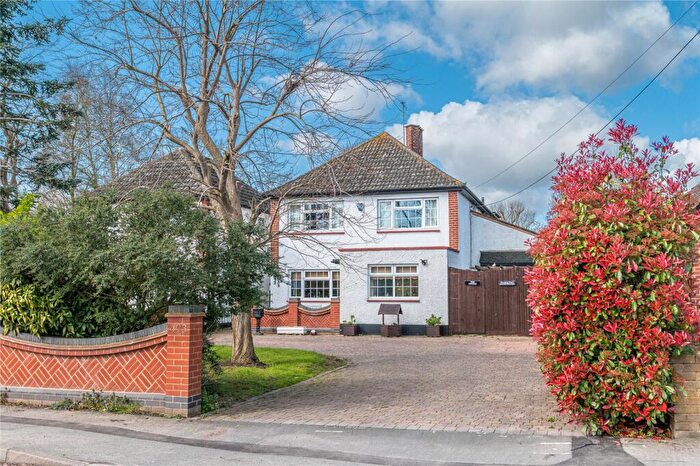5 Bedroom Detached House For Sale In Little Wakering Road, Great Wakering, Southend-on-Sea, Essex, SS3