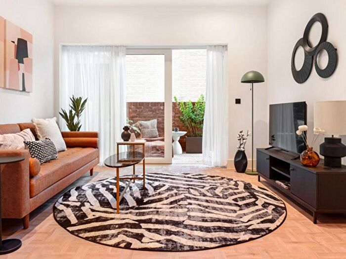 2 Bedroom Flat To Rent In One Clapham Junction, London, SW11