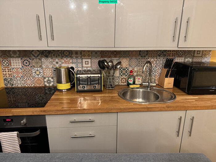 1 Bedroom Flat To Rent In Thomas Street, Bath, BA1