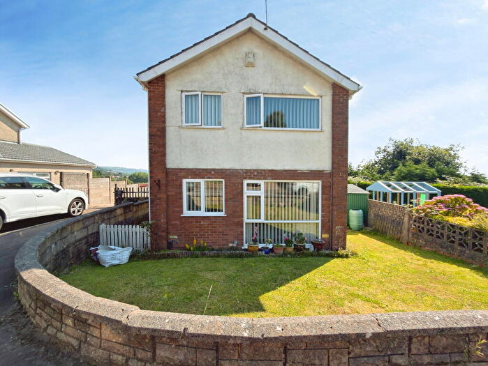 3 Bedroom Detached House For Sale In Brayley Road, Morriston, Swansea, SA6