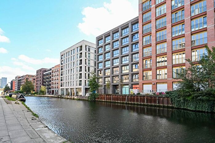 1 Bedroom Flat To Rent In Lanthorn Court Monkwood Way, Hackney Wick, Bow, E3