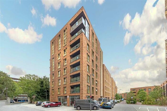 2 Bedroom Flat To Rent In Bailey Street, London, SE8