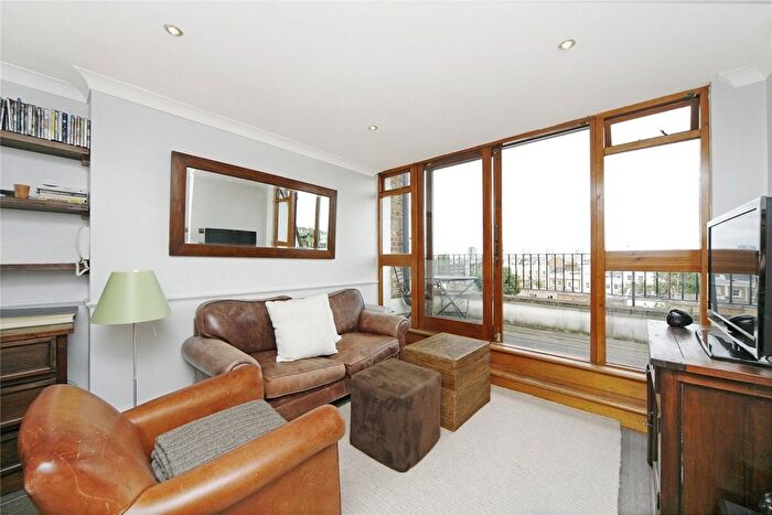 1 Bedroom Flat To Rent In Pembridge Crescent, London, W11