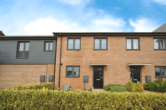 2 Bedroom Terraced House For Sale In Caesar Close, Houghton Regis, Dunstable, LU5