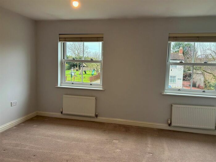 3 Bedroom Property To Rent In Main Street, Barmby Moor, York, YO42