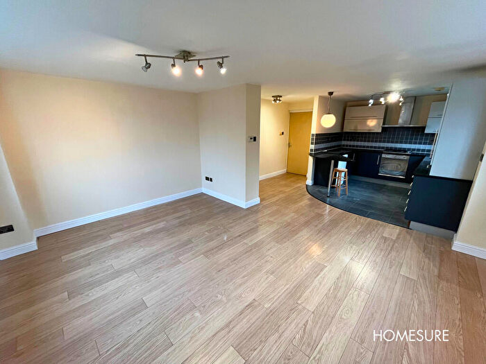 2 Bedroom Flat To Rent In St. James Road, Eccleston Park, L34