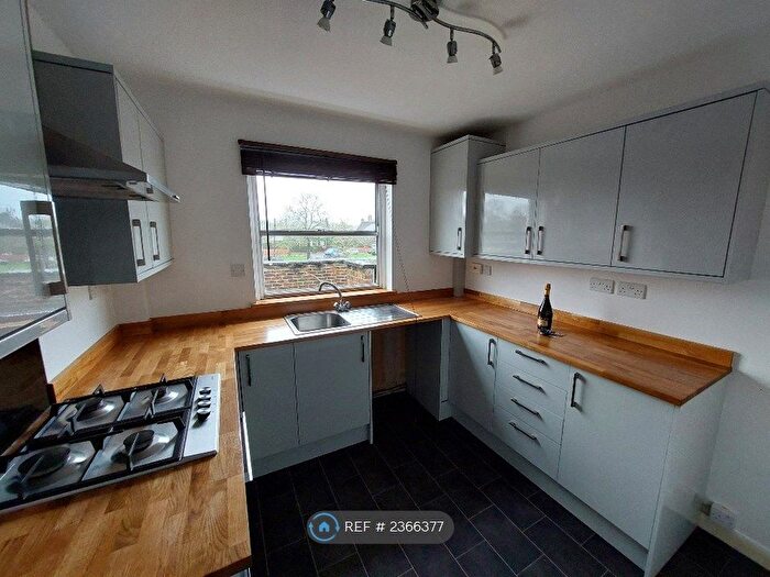 3 Bedroom Maisonette To Rent In Stocklund Square, Cranleigh, GU6