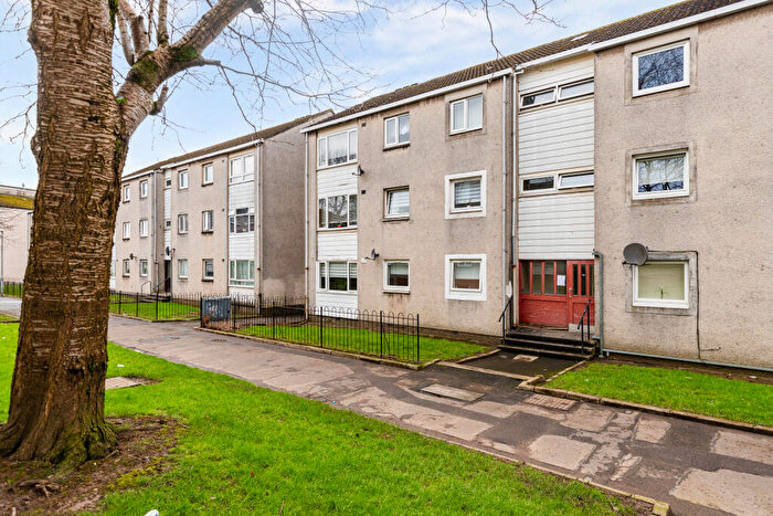 3 Bedroom Flat For Sale In / Balmartin Road, Summerston, Glasgow, G23