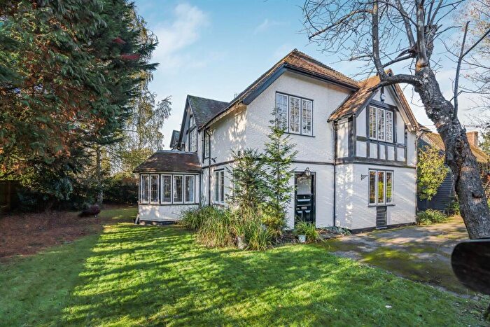 4 Bedroom House To Rent In The Drive, SL8