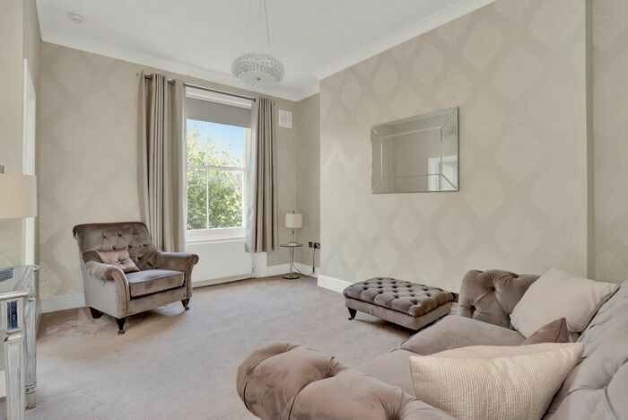 1 Bedroom Flat To Rent In Warwick Avenue, London, W9