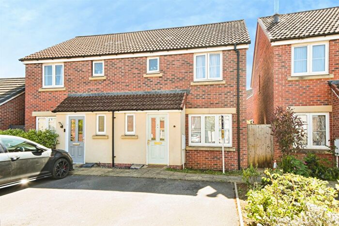 3 Bedroom Semi-Detached House For Sale In Polesdon Avenue, Coate, Swindon, SN3