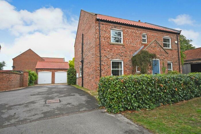 5 Bedroom Detached House For Sale In St. Helens View, Willingham By Stow, Gainsborough, DN21