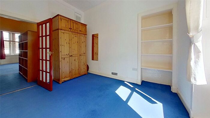 1 Bedroom Flat To Rent In Thornwood Avenue, Glasgow, G11