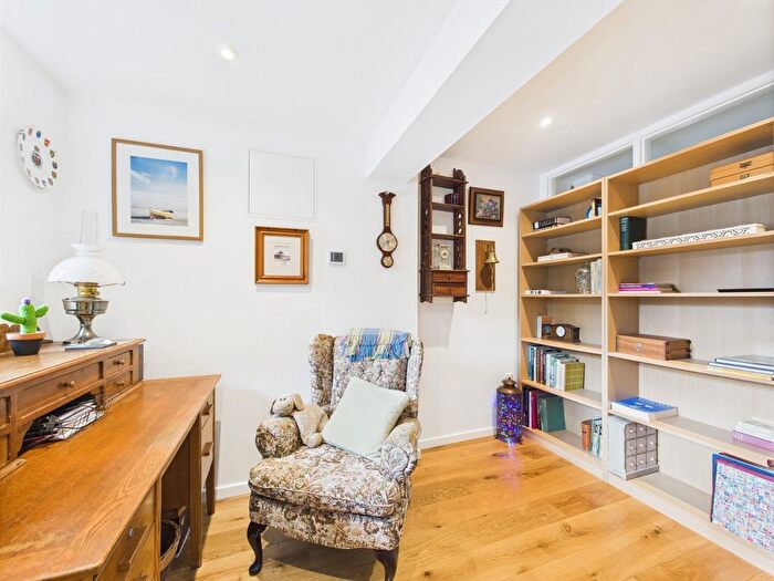 4 Bedroom Detached House For Sale In Tollhouse Drive, Worcester, Worcestershire, WR2