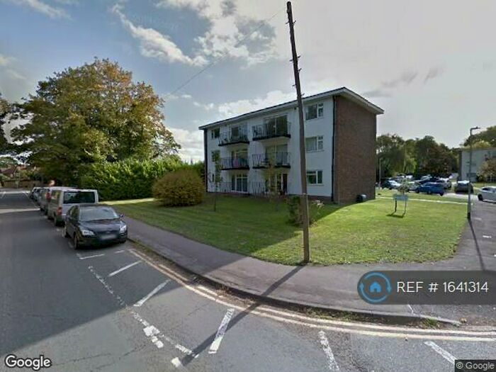 2 Bedroom Flat To Rent In Copperdale Close, Earley, Reading, RG6