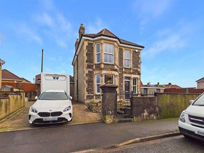 3 Bedroom Detached House For Sale In Dundridge Lane, St George, Bristol, BS5