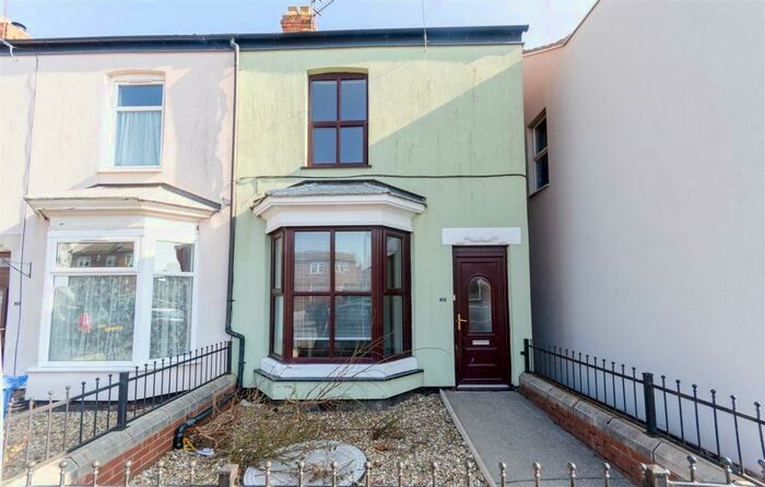 2 Bedroom End Of Terrace House To Rent In Queen Street, Withernsea, HU19