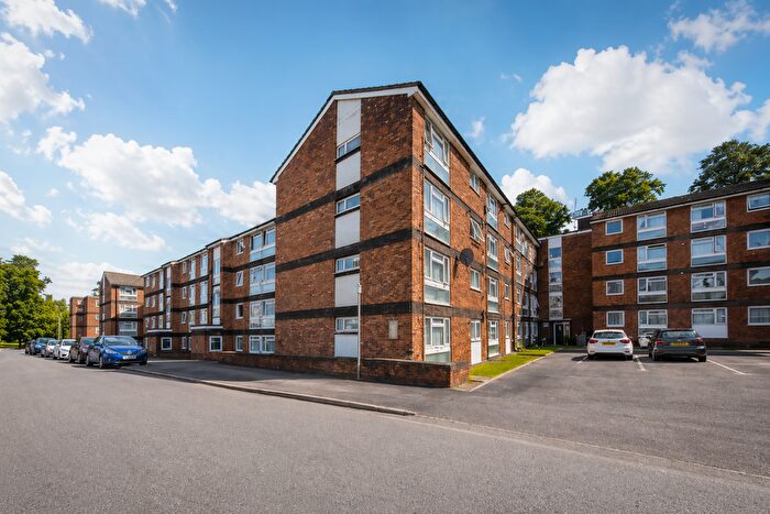 2 Bedroom Flat For Sale In Brook Street, Luton, LU3