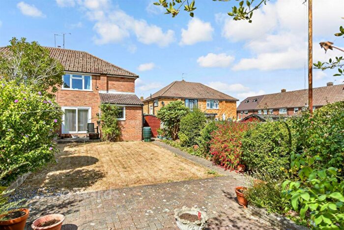 3 Bedroom Semi-Detached House For Sale In Meadow Walk, Snodland, Kent, ME6