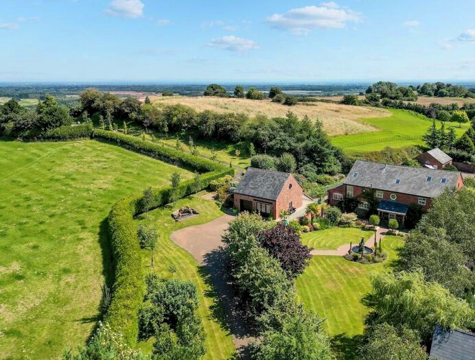 5 Bedroom Detached House For Sale In Old Pale Heights, Kelsall, Tarporley, CW6