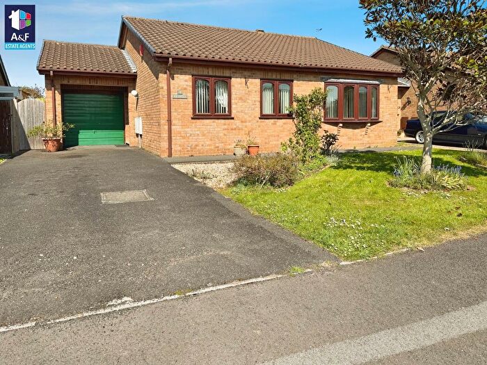 2 Bedroom Bungalow For Sale In Conway Crescent, Burnham-On-Sea, TA8