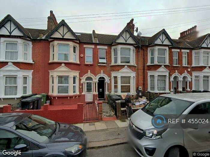 Studio To Rent In Laleham Road, London, SE6