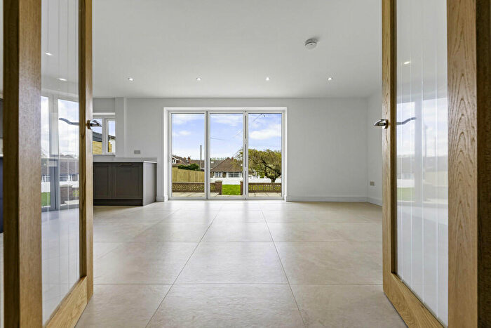 5 Bedroom Detached House For Sale In Dan-y-coed, Caerphilly, CF83