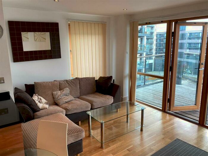 2 Bedroom Flat To Rent In Mcclure House, The Boulevard, Leeds, LS10