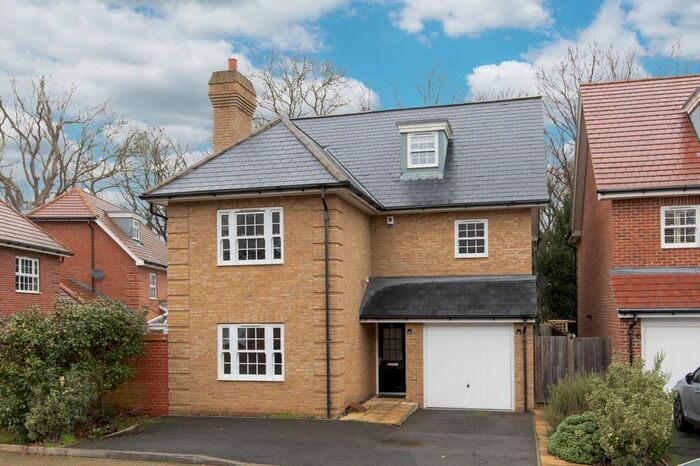 5 Bedroom Detached House To Rent In Century Way, Beckenham BR3