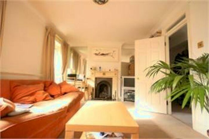 3 Bedroom Flat To Rent In Highbury New Park, Highbury, N5