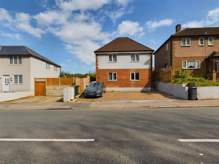 1 Bedroom Maisonette To Rent In Brighton Road, Hooley, Coulsdon, CR5