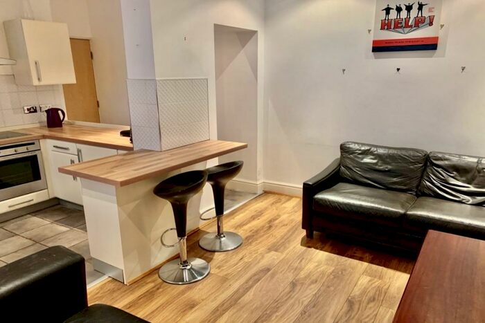 2 Bedroom Apartment To Rent In Bank Street, Sheffield, South Yorkshire, S1