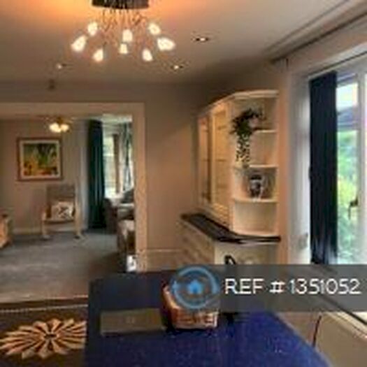 2 Bedroom Flat To Rent In Greenhill, Sheffield, S8