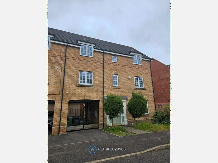 5 Bedroom End Of Terrace House To Rent In Higney Road, Hampton Vale, Peterborough, PE7