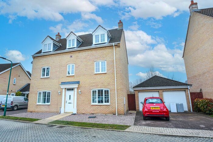 5 Bedroom Detached House To Rent In Ponsonby Drive, Woodston, Peterborough, PE2