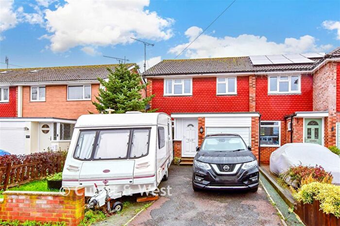 3 Bedroom Semi Detached House For Sale In Bridefield Crescent, Waterlooville, Hampshire, PO8