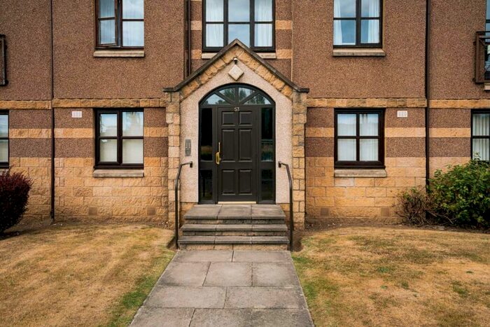 2 Bedroom Flat To Rent In Balbirnie Place, Edinburgh, EH12
