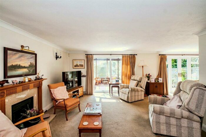 3 Bedroom Bungalow For Sale In Rosemary Avenue, Steyning, West Sussex, BN44