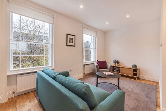 2 Bedroom Flat To Rent In Kings Road, Chelsea, SW3