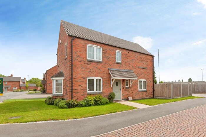 3 Bedroom Detached House For Sale In Westfield Close, Blaby, Leicester, LE8