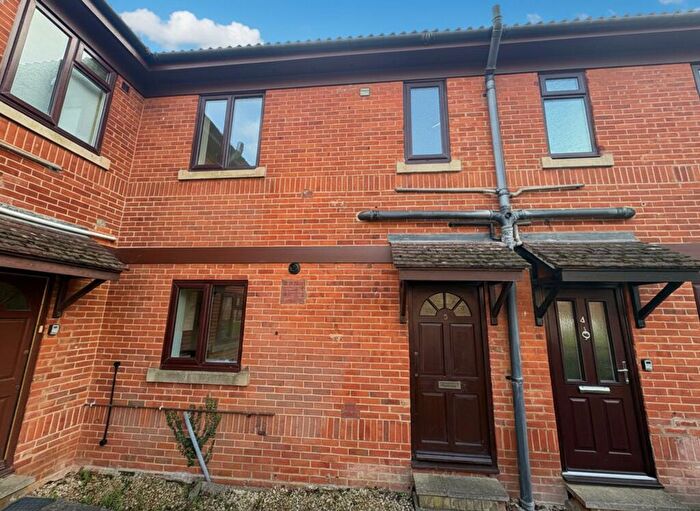 2 Bedroom Terraced House For Sale In Maplecroft, Salisbury, SP2