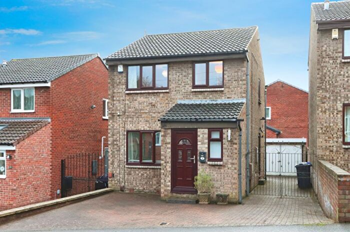 3 Bedroom Detached House For Sale In Wadsworth Drive, Intake, Sheffield, S12