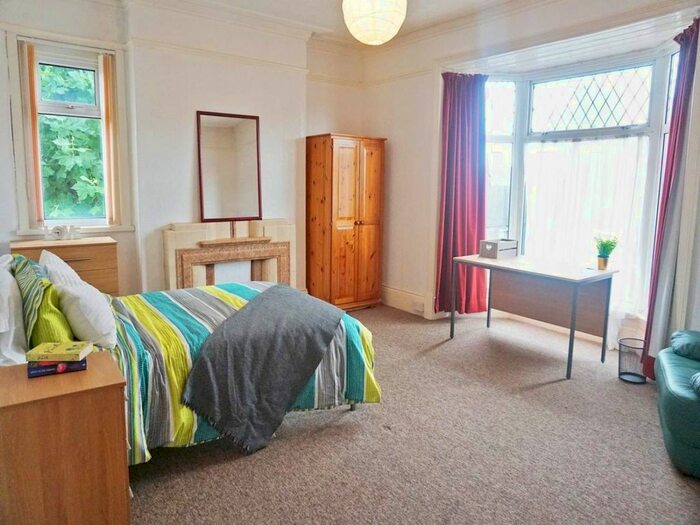 5 Bedroom Property To Rent In Glanbrydan Avenue, Uplands, Swansea, SA2