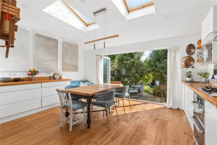 3 Bedroom End Terrace House For Sale In Ansell Road, London, SW17
