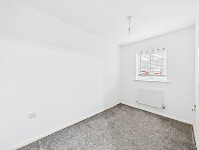2 Bedroom Terraced House For Sale In Briarwood Close, Hull, HU7