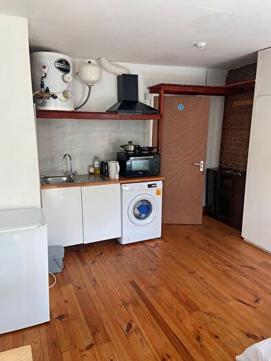 Studio To Rent In North End Road, West Kensington, W14