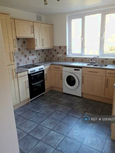 2 Bedroom Maisonette To Rent In Austral Drive, Hornchurch, RM11