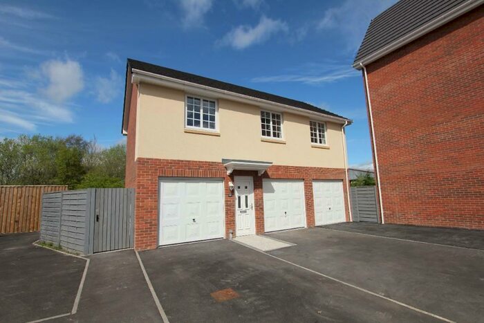 1 Bedroom Coach House For Sale In Milfraen View, Brynmawr, NP23