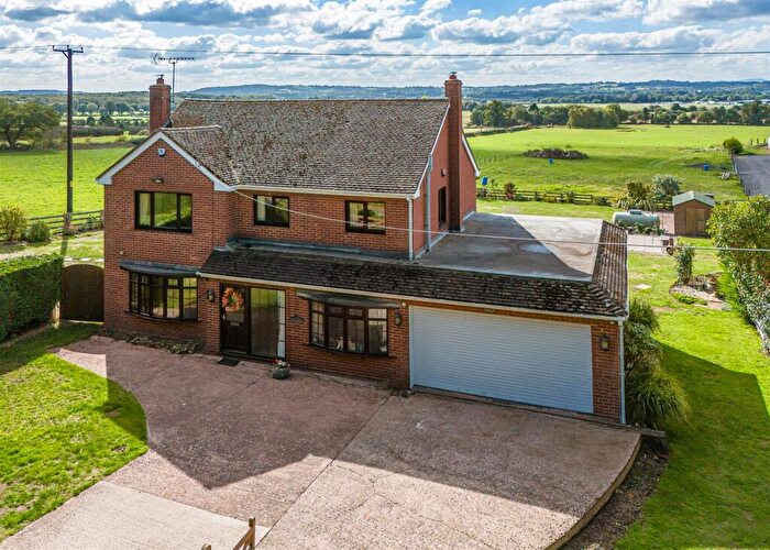 4 Bedroom Detached House For Sale In Forest Hills, New Road, Swindon, Dudley, DY3